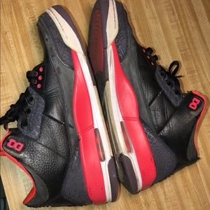 Jordan 3 Crimson